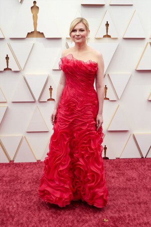 キルスティン・ダンスト、第94回アカデミー賞レッドカーペットにて