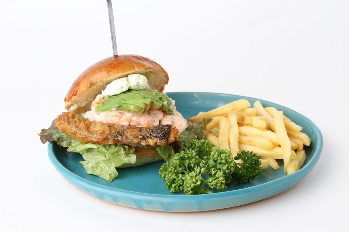 フィッシュバーガー専門店「サカナノバーガー」オープン！