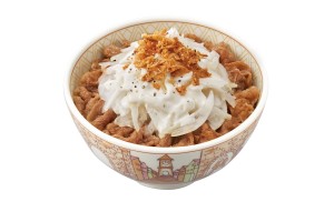 すき家「クリーミーオニサラ牛丼」発売！