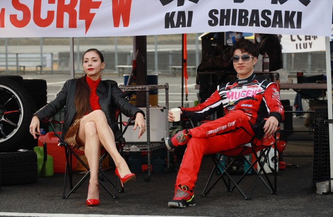 野村周平 吉川愛らドリフト映画 Alivehoon アライブフーン 臨場感あふれる新場面写真解禁 22年3月23日 写真 映画 ニュース クランクイン 野村周平 吉川愛らドリフト映画 Alivehoon アライブフーン 臨場感あふれる新場面写真解禁 22年3月23日 写真 映画 ニュース クランクイン