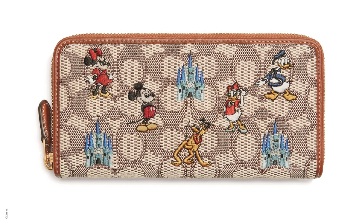 20220407＿Disney x Coach