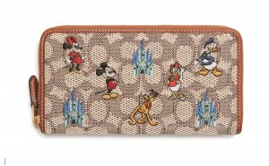 20220407＿Disney x Coach