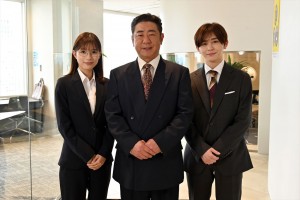 ドラマ『俺の可愛いはもうすぐ消費期限!?』に出演する（左から）芳根京子、錦鯉・渡辺隆、山田涼介