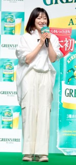 新「キリン グリーンズフリー」発表会に登場した菅野美穂