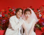 【写真】佐野岳×島崎遥香、結婚指輪＆ウエディング姿で『私たち結婚しました3』出演を報告