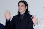 岡田健史、映画『死刑にいたる病』公開記念舞台あいさつに登場