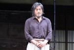 舞台『ようこそ、ミナト先生』取材会に出席した松平健