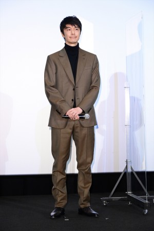 長谷川博己、映画『はい、泳げません』公開記念舞台挨拶に登場