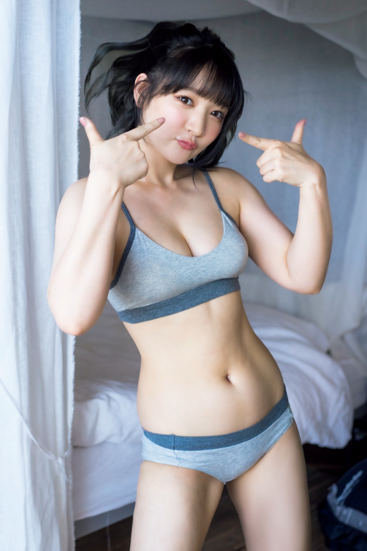 “グラビア界屈指のスタイル”佐藤美希、サウナ通いでさらに磨き上げた“オトナ美ボディ”