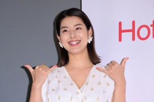 すみれ、出産後初のイベント「エクスペディアグループ 最新旅行トレンド発表会」に登場