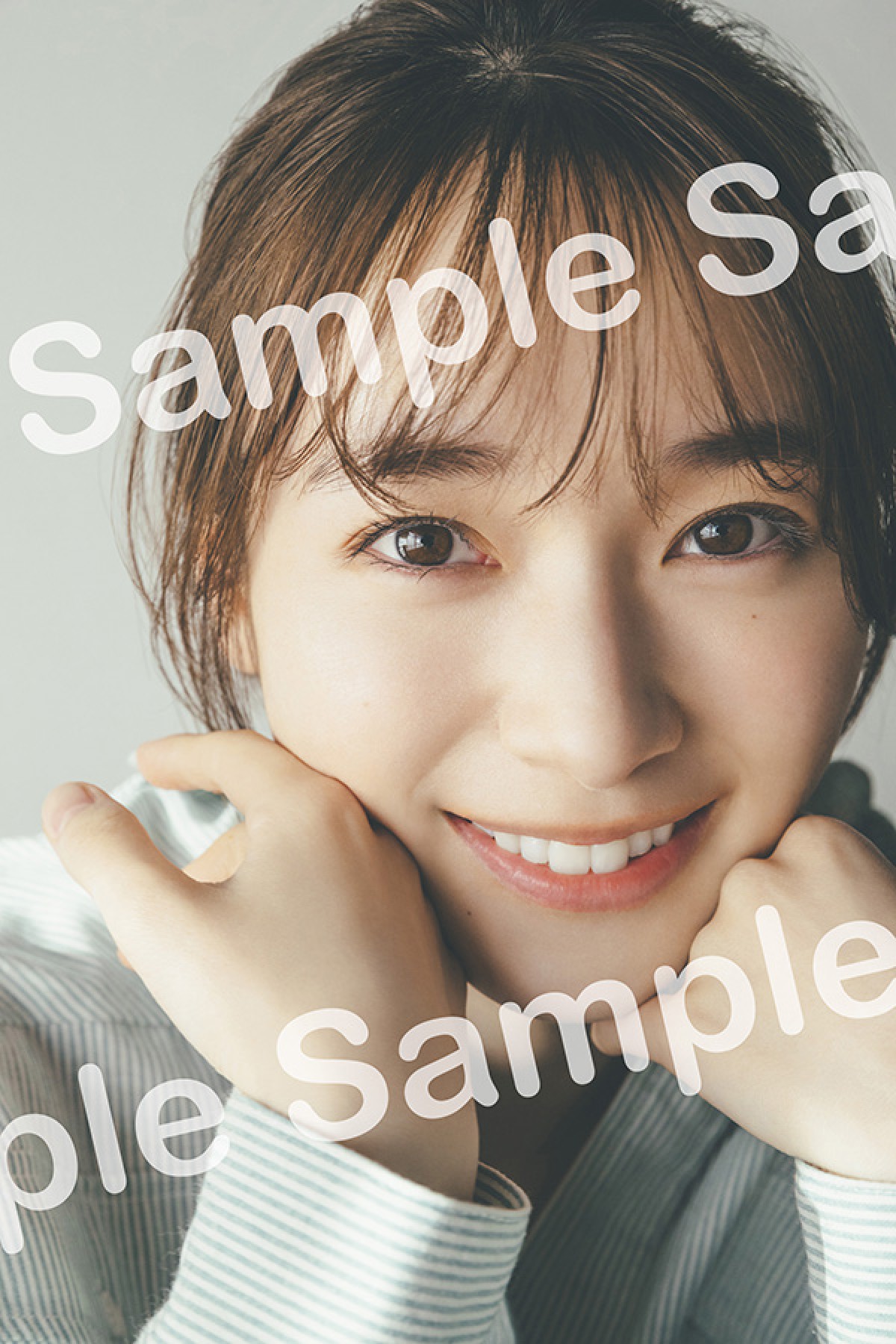 櫻坂46・守屋麗奈1st写真集、書店別ポストカード特典を公開　すべて未掲載カット