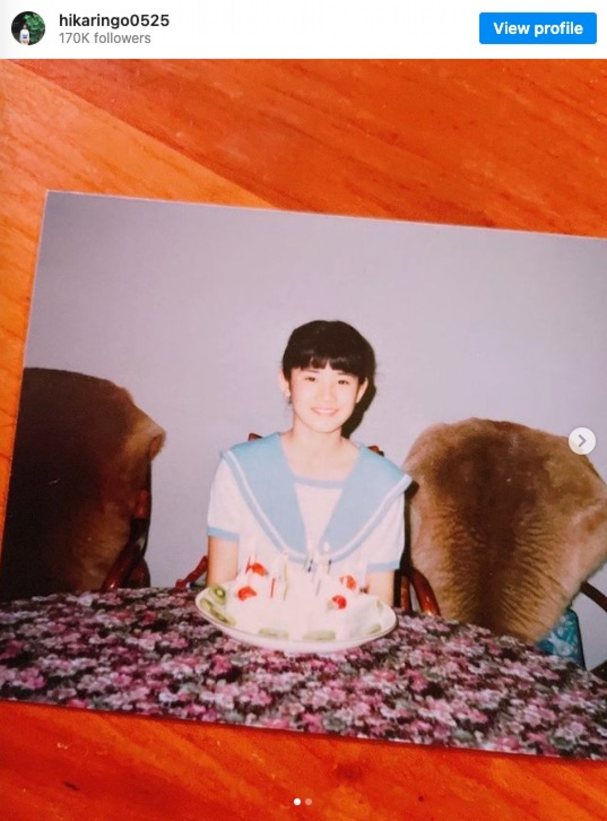 石田ひかり、13歳の誕生日ショットを公開　母が撮影　「美少女」「この頃から美しい」