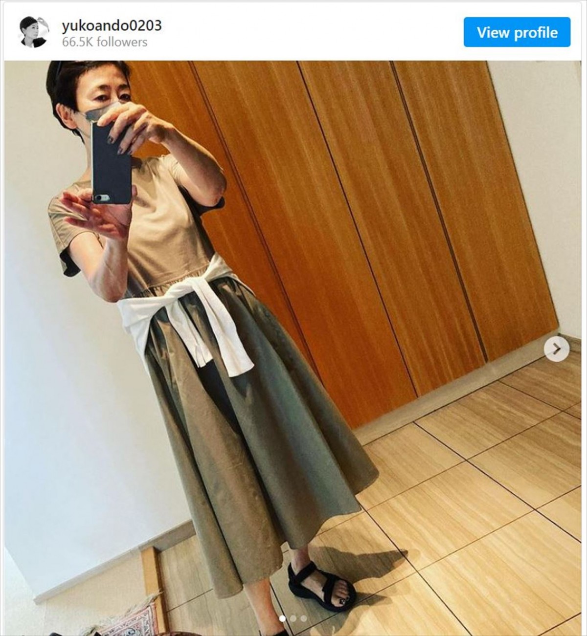 安藤優子、“買い出し”コーデのユニクロワンピ姿に反響「高級品に見えます」