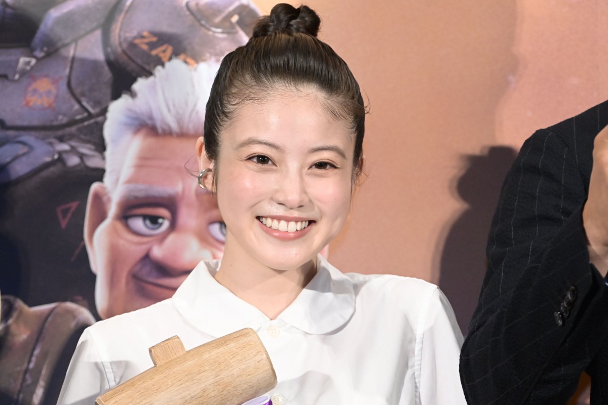 鈴木亮平、自分とバズの共通点は「アゴがしっかりしてるんです」