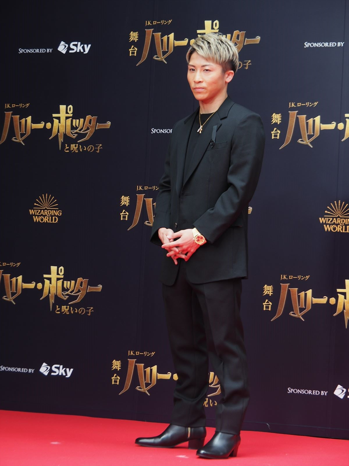 向井理、綾瀬はるから舞台『ハリー・ポッター』レッドカーペットに登場