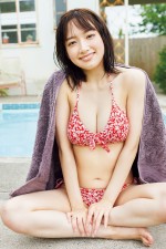 【写真】ドラマ2作出演中の注目女優・坂口風詩、キュートなビキニ姿