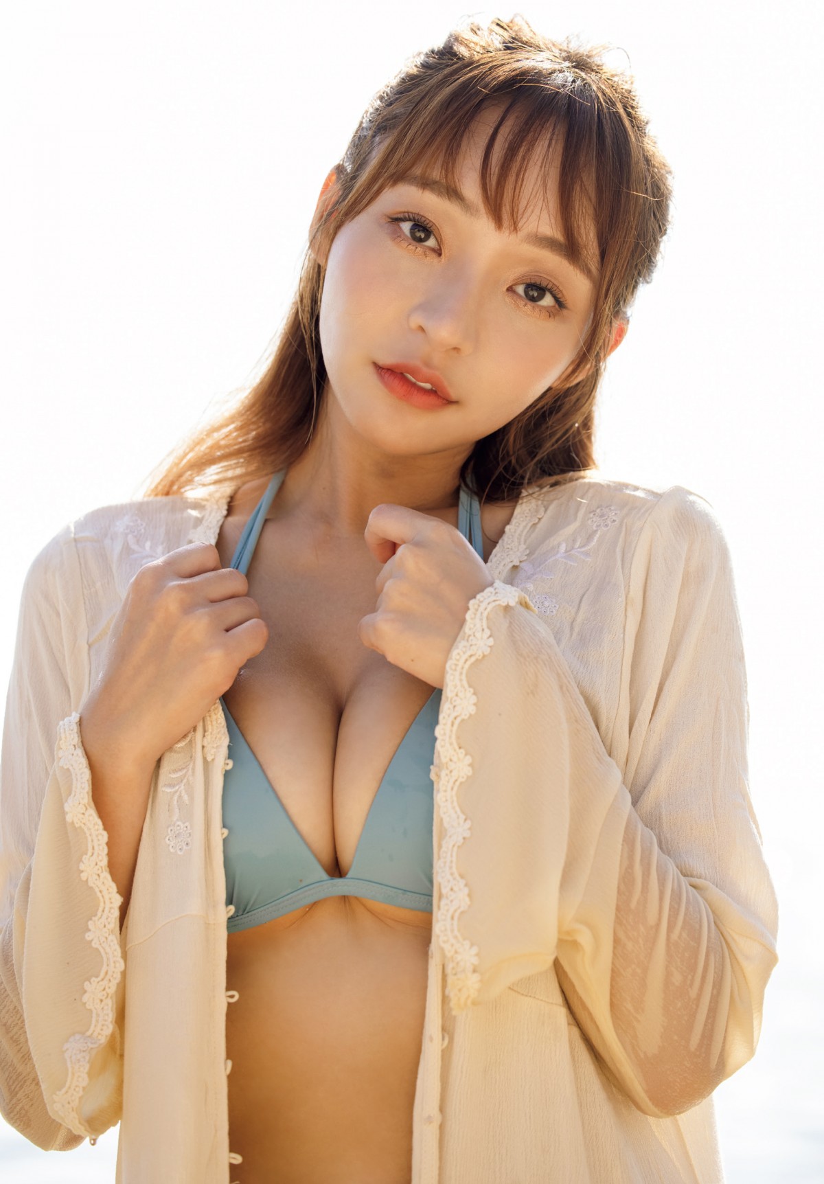 “グラビア界がざわつく逸材”山田かな、大胆グラビア披露