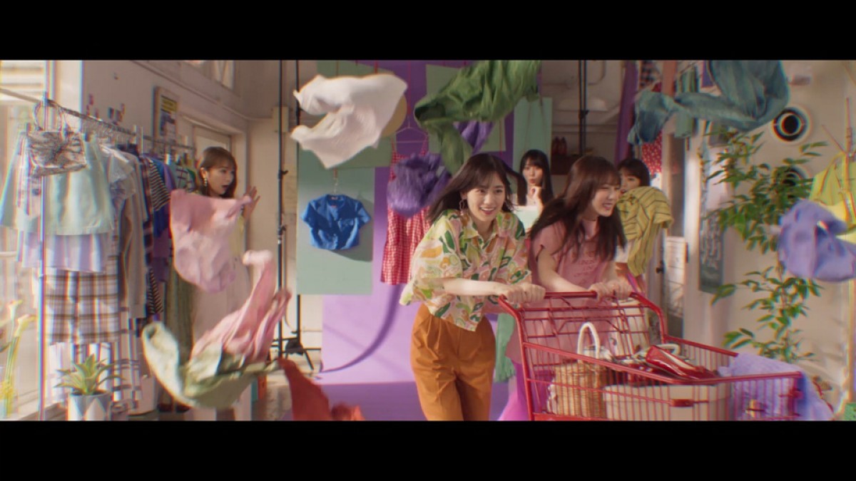 乃木坂46「好きというのはロックだぜ！」MV公開　センター賀喜遥香の衣装は10パターン