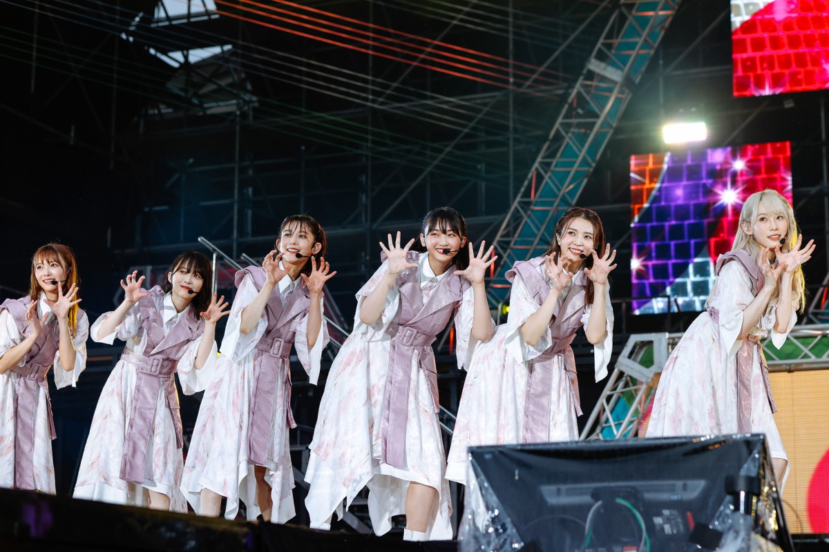 櫻坂46・尾関梨香＆原田葵が卒業セレモニー　7年間のアイドル活動に感謝