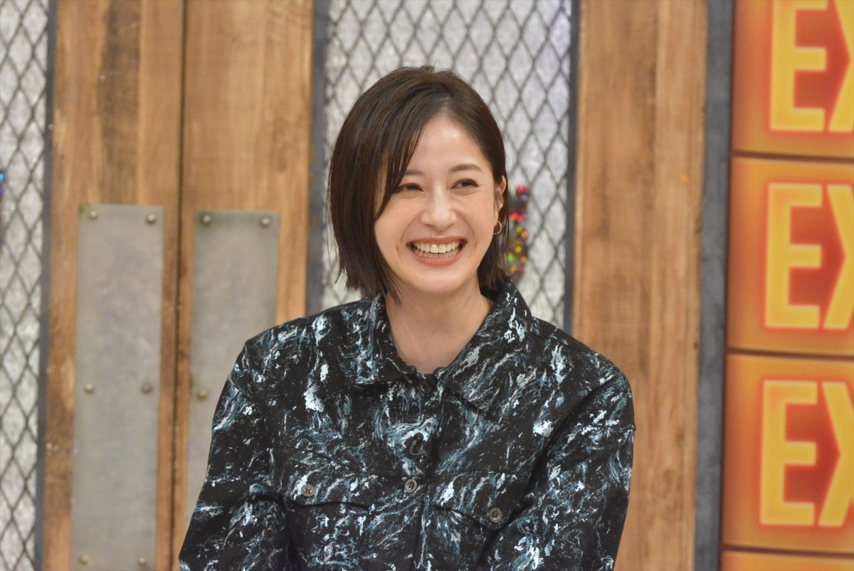 オズワルド伊藤、キャバクラ・ガールズバーに1000万円「イワクラを連れてくことも」