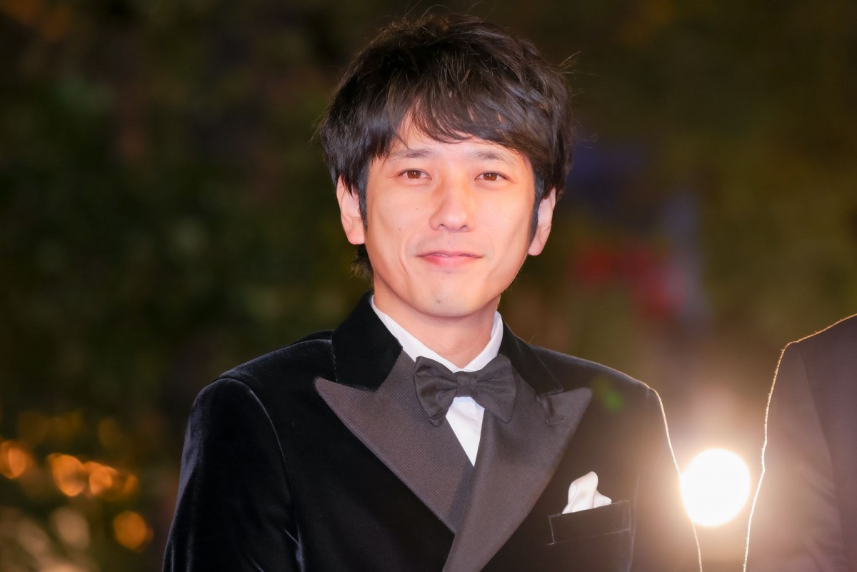 二宮和也、レッドカーペットに登場「いろんな出会いを楽しんでいただけたら」＜第35回東京国際映画祭＞