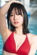 日向坂46・金村美玖1st写真集より