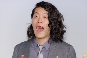 霜降り明星・粗品、『映画かいけつゾロリ　ラララ♪スターたんじょう』完成披露上映会舞台挨拶に登場