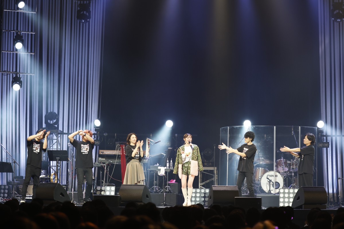 鈴木愛理、芸能生活20周年を振り返る全国ツアー開催　ハロプロキッズ＆℃-ute＆Buono！楽曲も披露