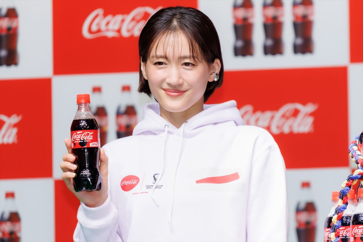 綾瀬はるか、ボールで的を狙い撃ち　中村俊輔が絶賛「本番に強い方なんだな」