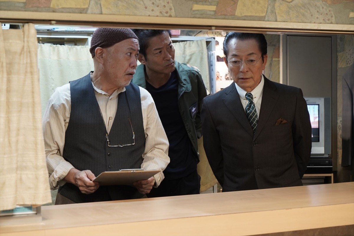 『相棒』“笑う死体”の謎に挑む特命係　元芸人の最期の瞬間に何が!?