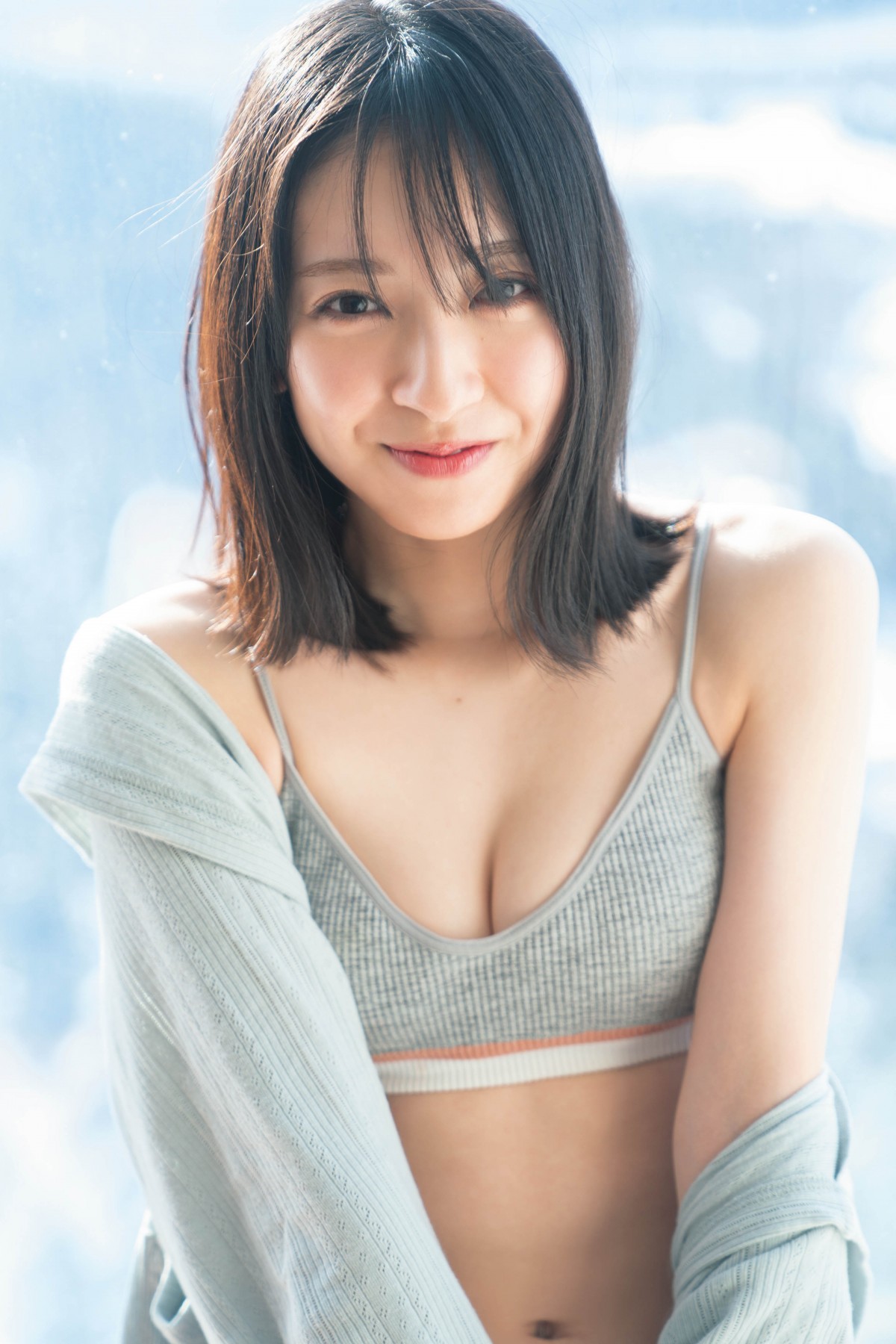 日向坂46・金村美玖、新たなランジェリーショット公開「じっくり撮影しました」