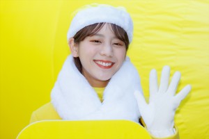 貴島明日香、「Lemon8 Happy Yellow Xmas」に登場