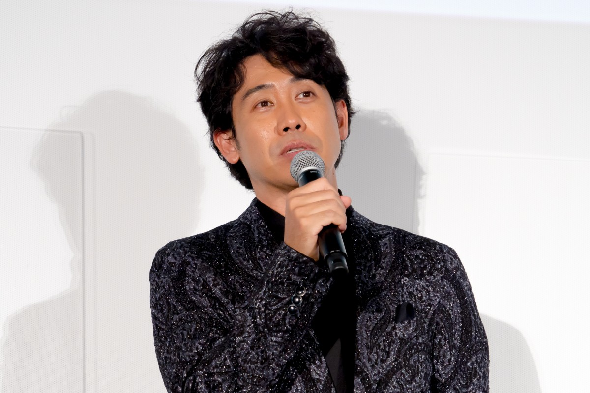 大泉洋、厚底靴で登場　目黒蓮「見たことないです、そんな厚いやつ」とツッコミ