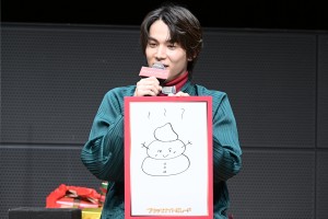 中川大志、『ブラックナイトパレード』サンタクローストークイベントに登場