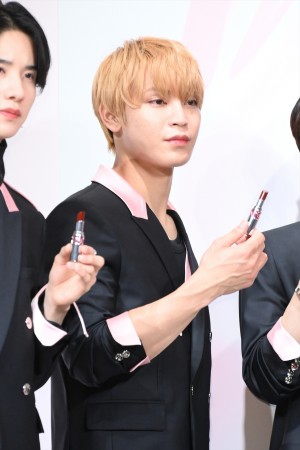 與那城奨、「YSL BEAUTY 新作リップ発売＆JO1ジャパン アンバサダー就任会見」に登場