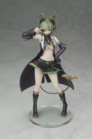 堰代ミコが“悪魔的にかわいい”フィギュアに！ 魅惑的な衣装＆ボディを再現 - アイテム - クランクイン！トレンド
