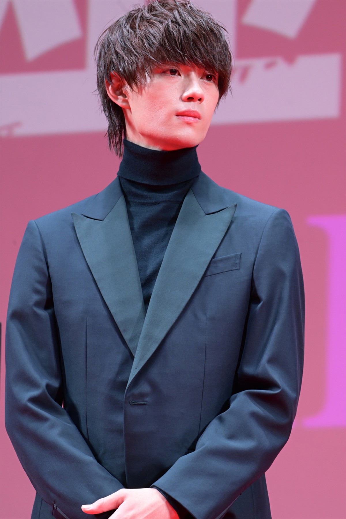 横浜流星、「原作をリスペクト」覚悟を持って銀髪に　『嘘喰い』ジャパンプレミア