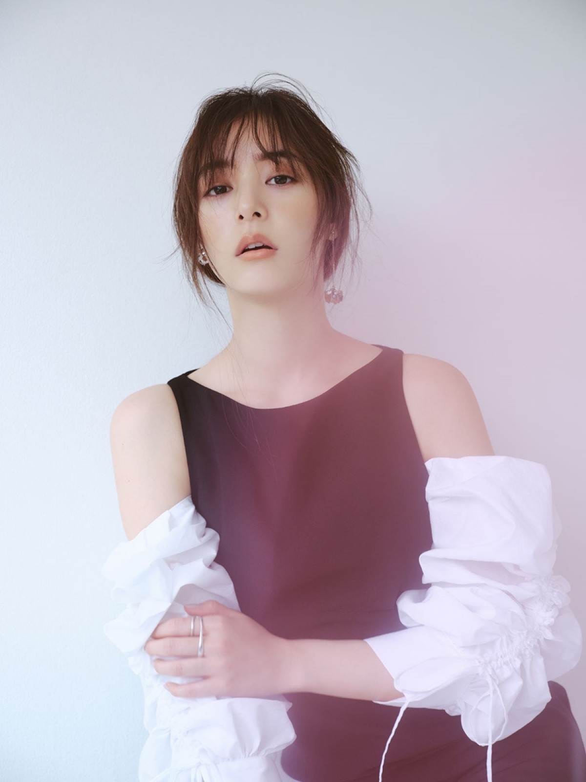 新木優子が魅せる「SNIDEL」2022年春コレクション