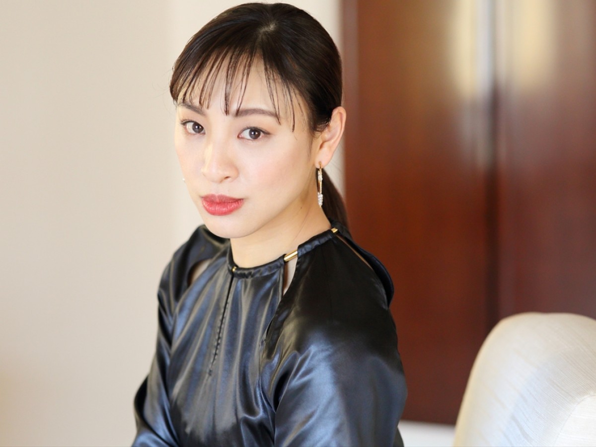 音月桂、宝塚卒業から歩んだ濃厚な10年　受け身の姿勢からハングリーに変化