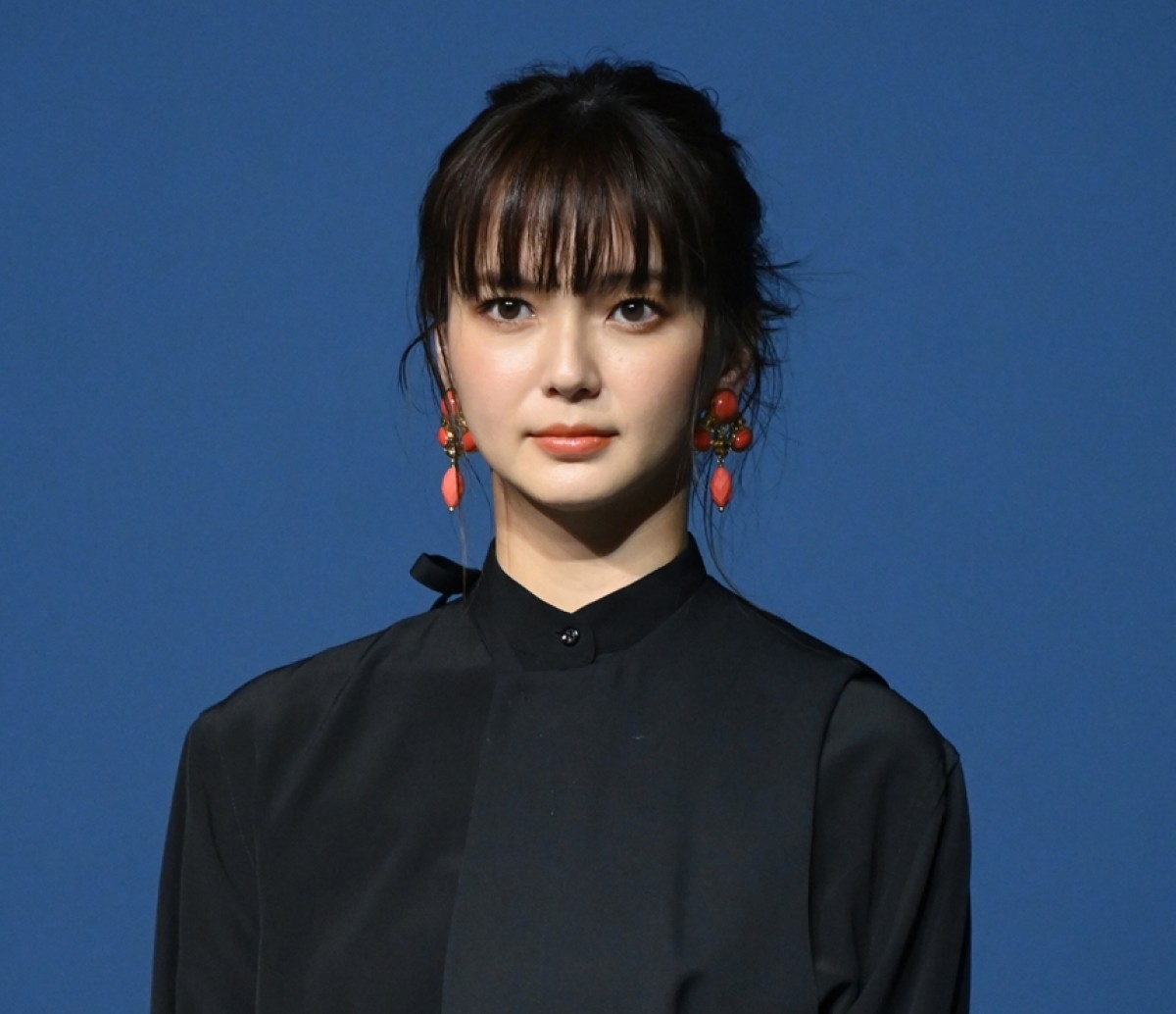 二宮和也「おれも驚いてる。黙りたい（笑）」　多部未華子＆賀来賢人が撮影現場でのノンストップ“べしゃり”暴露