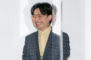 浜野謙太、『劇場版ラジエーションハウス』完成披露舞台あいさつに登場