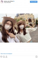 （左から）梅澤美波、佐藤楓　※「佐藤楓」インスタグラム