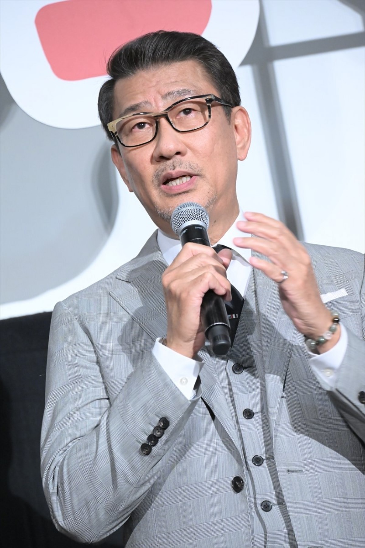 中井貴一、高倉健さんに鳥肌が立った思い出を明かす「そんなタイミングに電話あります？」