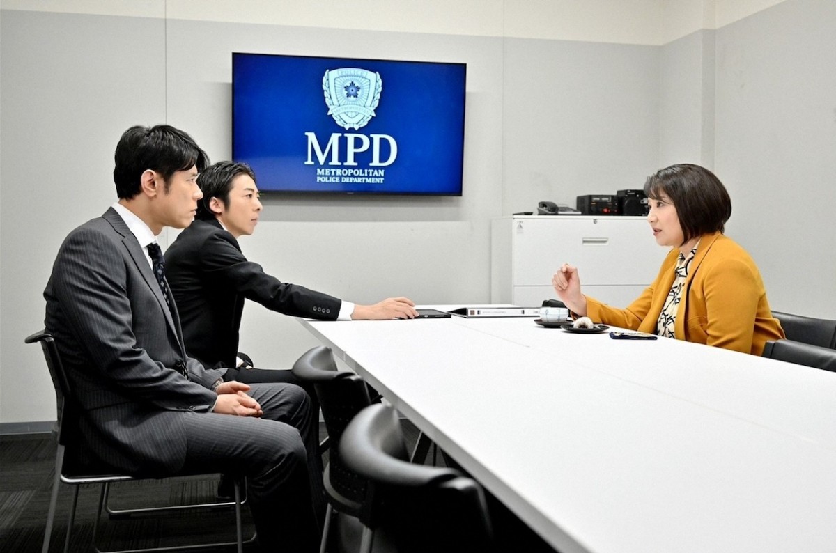 『インビジブル』第4話　“志村”高橋一生、絵画盗難事件と通り魔事件の繋がりを知らされる