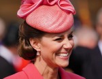 英キャサリン妃、お気に入りドレスの新バージョンをお披露目