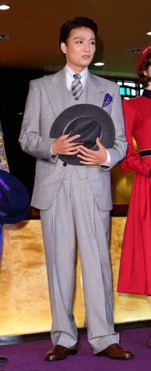 ミュージカル『ガイズ＆ドールズ』初日囲み取材に出席した井上芳雄