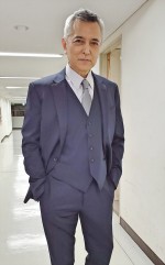 ドラマ『警視庁強行犯係 樋口顕Season2』に出演する榎木孝明