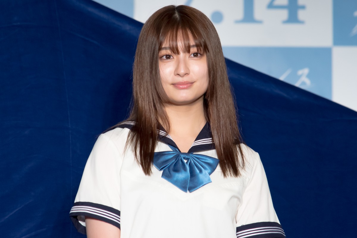 中島裕翔、緊張しながらピアノ生演奏披露「手ブルブルでした」