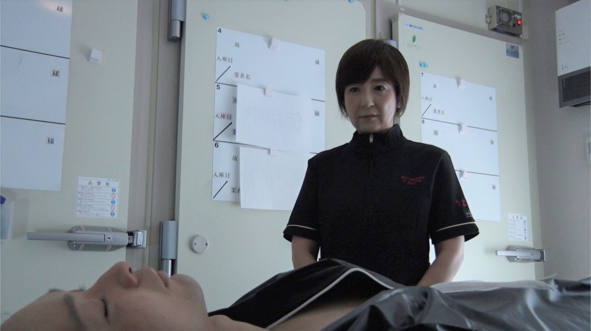 伝説の霊能者“宜保愛子”の未公開テープ初解禁！　特殊能力のルーツも明らかに『真夏の絶叫映像 日本で一番コワい夜』