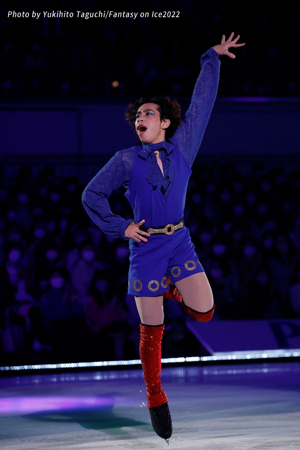 羽生結弦のパフォーマンスも！『フィギュアスケートLife Extra アイスショー2022』より収録カット公開